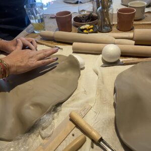 Workshop keramiek hand vormen borrelplank